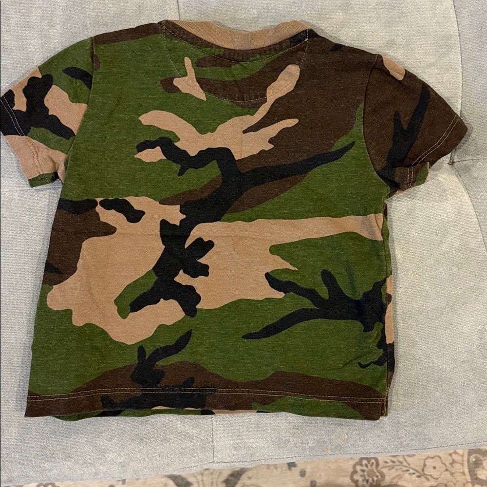 Set of two Ralph Lauren t shirts - Picture 5 of 6